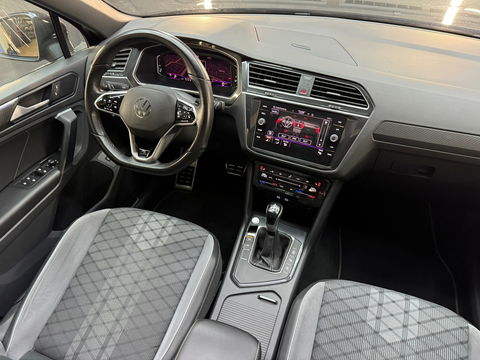 Volkswagen Tiguan 1.5 TSI R Line Pano|Keyless|Sfeer|360Camera