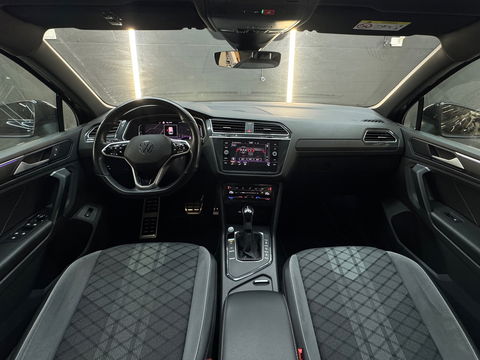 Volkswagen Tiguan 1.5 TSI R Line Pano|Keyless|Sfeer|360Camera