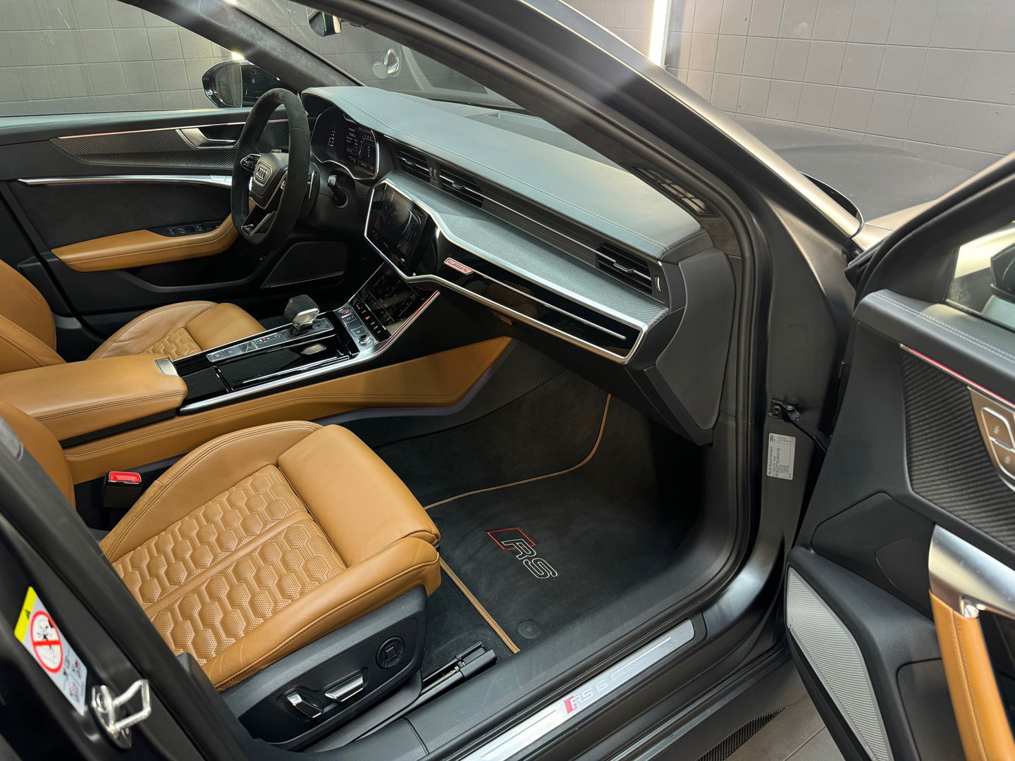 Audi RS6 Avant 4.0 TFSI quattro Pano|Ceramic|B&O 3D|Carbon