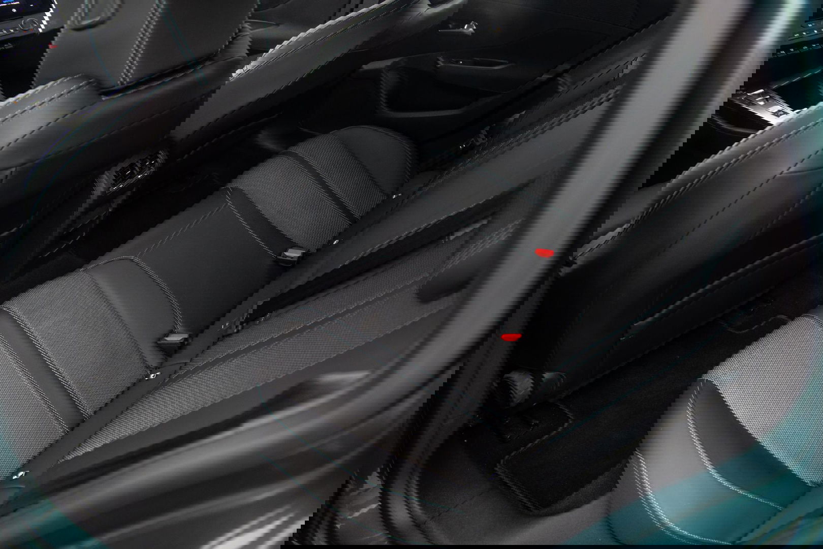 Peugeot 308 SW 1.6 HYbrid 180 Allure Pack Business AIRCO / CRUISE CONTROLE / CARPLAY / PLUG IN HYBRID / STOELVERWARMING