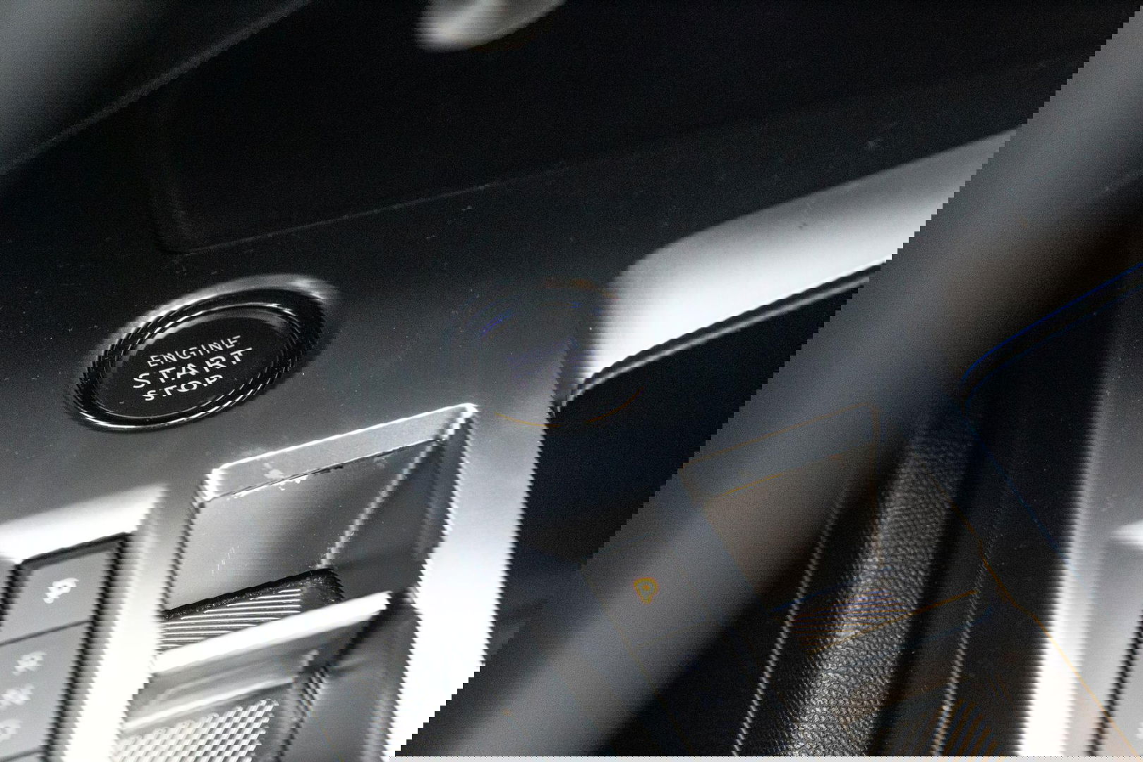 Peugeot 308 SW 1.6 HYbrid 180 Allure Pack Business AIRCO / CRUISE CONTROLE / CARPLAY / PLUG IN HYBRID / STOELVERWARMING