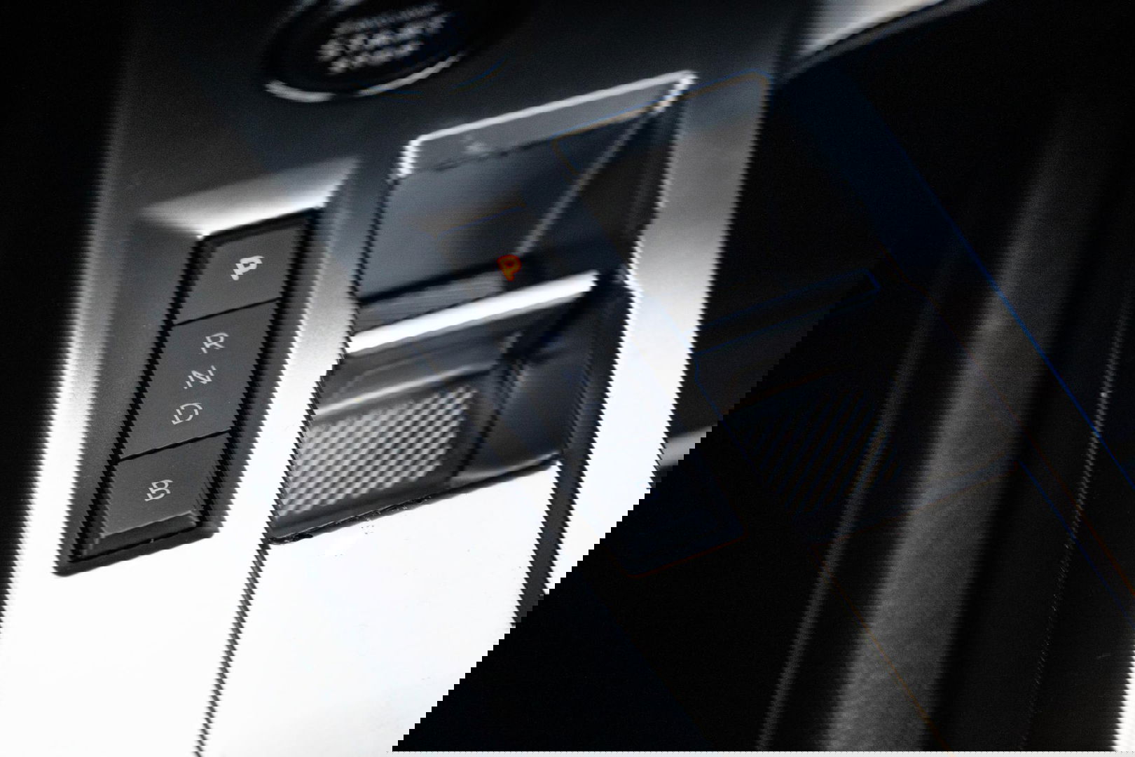 Peugeot 308 SW 1.6 HYbrid 180 Allure Pack Business AIRCO / CRUISE CONTROLE / CARPLAY / PLUG IN HYBRID / STOELVERWARMING