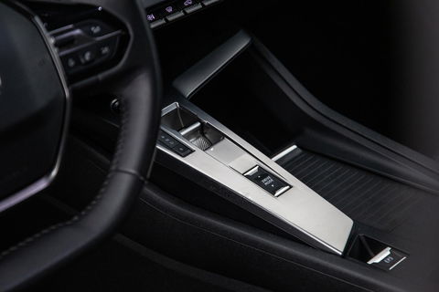 Peugeot 308 SW 1.6 HYbrid 180 Allure Pack Business AIRCO / CRUISE CONTROLE / CARPLAY / PLUG IN HYBRID / STOELVERWARMING