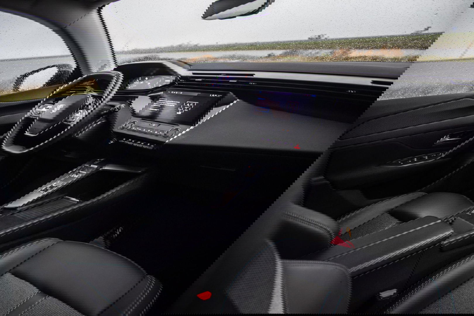 Peugeot 308 SW 1.6 HYbrid 180 Allure Pack Business AIRCO / CRUISE CONTROLE / CARPLAY / PLUG IN HYBRID / STOELVERWARMING