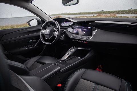 Peugeot 308 SW 1.6 HYbrid 180 Allure Pack Business AIRCO / CRUISE CONTROLE / CARPLAY / PLUG IN HYBRID / STOELVERWARMING