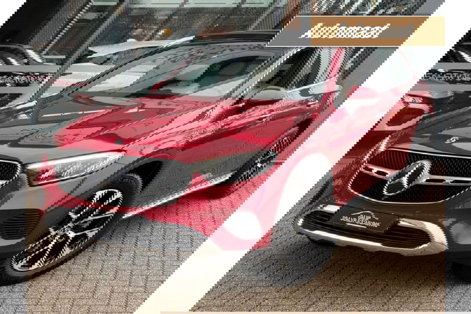 Mercedes-Benz GLC 300DE 4MATIC AMG LINE PANORAMA LEER NAVI PDC360GR.