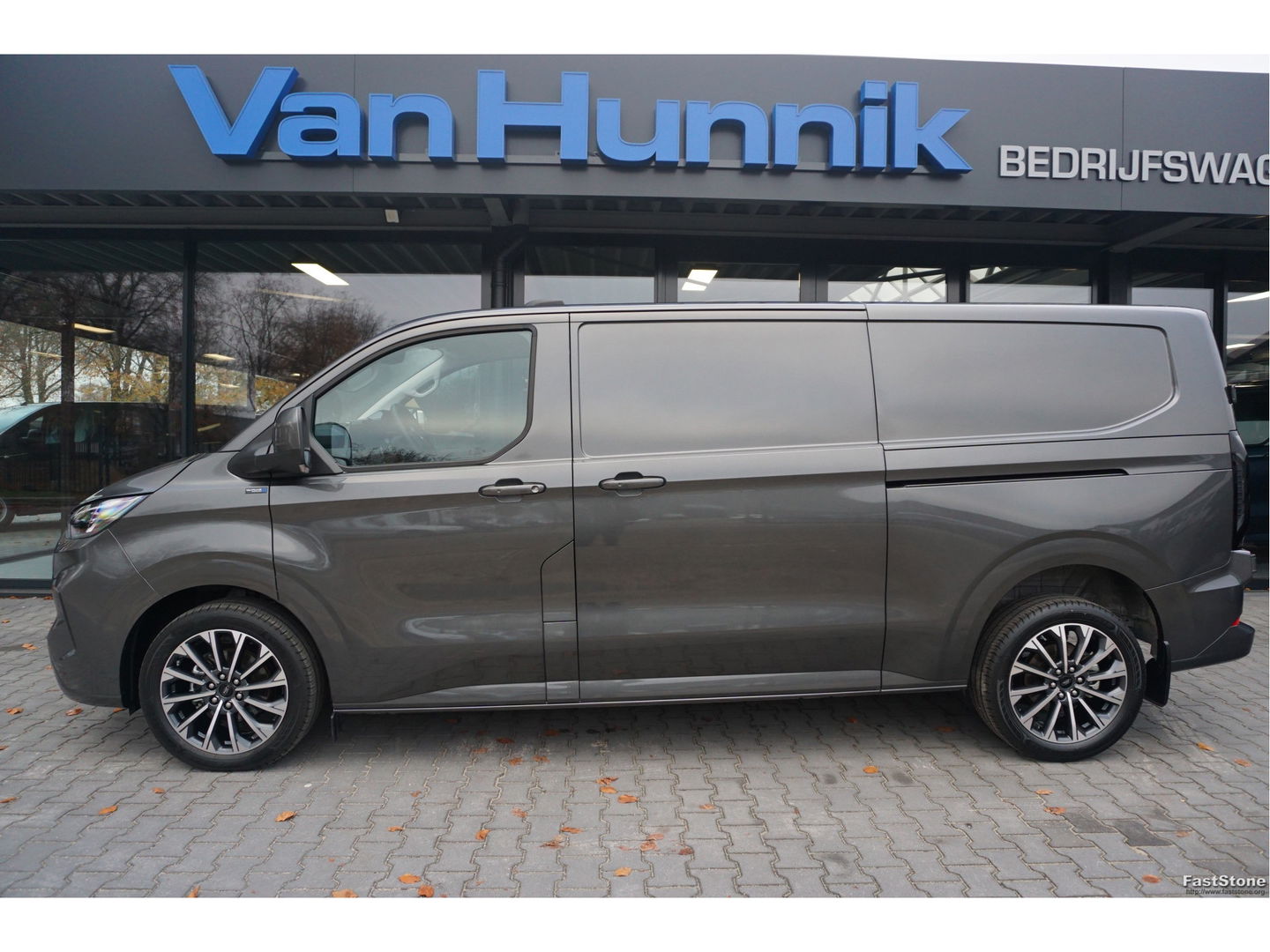 Ford Transit Custom 320L 170PK Aut. JWR Edition BPM VRIJ!! 13" Navi, Adap. Cruise, Camera, 19" LM, LED, 2x Schuifdeur!! NR. 989