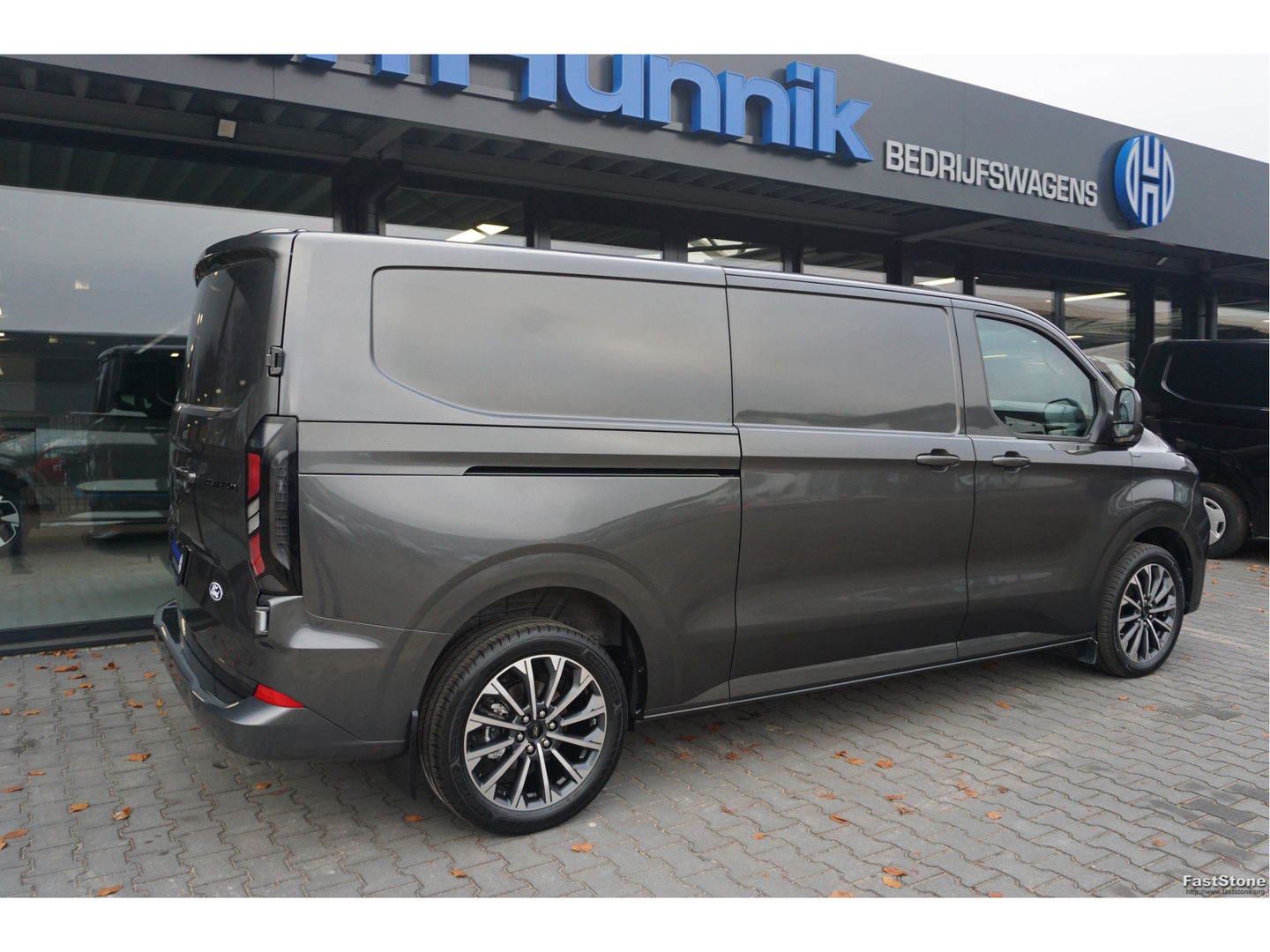 Ford Transit Custom 320L 170PK Aut. JWR Edition BPM VRIJ!! 13" Navi, Adap. Cruise, Camera, 19" LM, LED, 2x Schuifdeur!! NR. 989