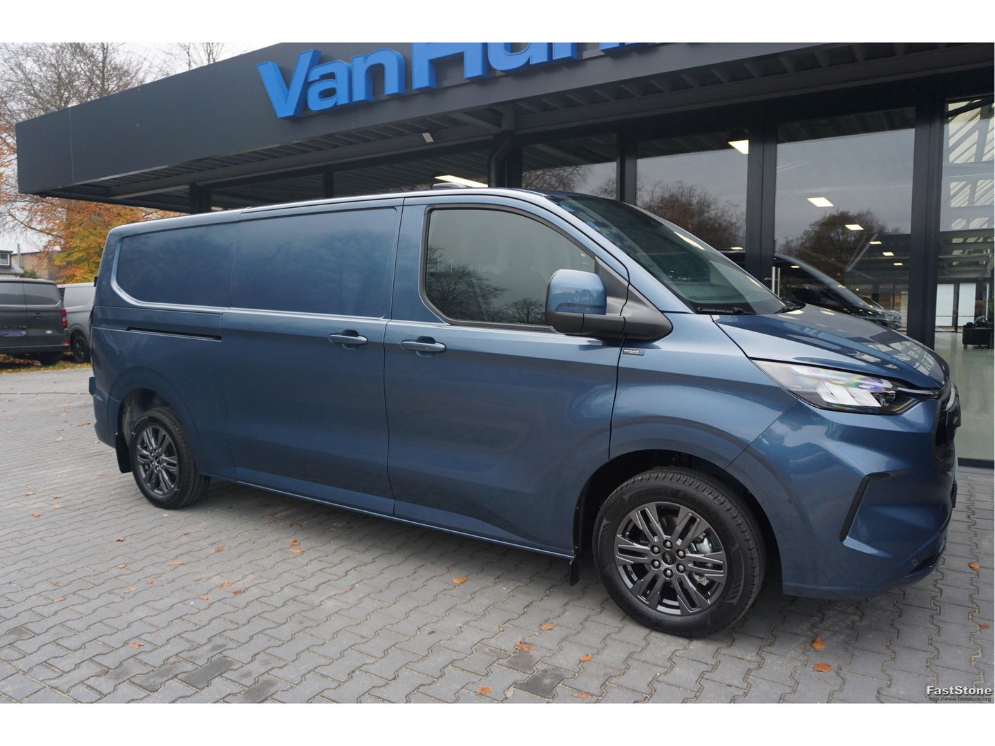Ford Transit Custom 320L 170PK Limited AUT BPM VRIJ!! Navi, Cam, Adap. Cruise, 17" LM, LED 2x Schuifdeur!! NR. W01*
