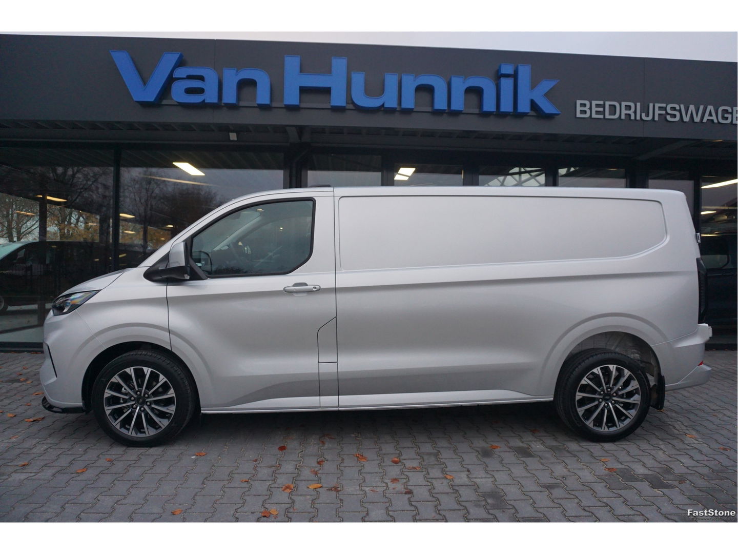 Ford Transit Custom 320L 170PK Aut. JWR Edition BPM VRIJ!! 13" Navi, Adap. Cruise, Camera, 19" LM, LED!! NR. 465