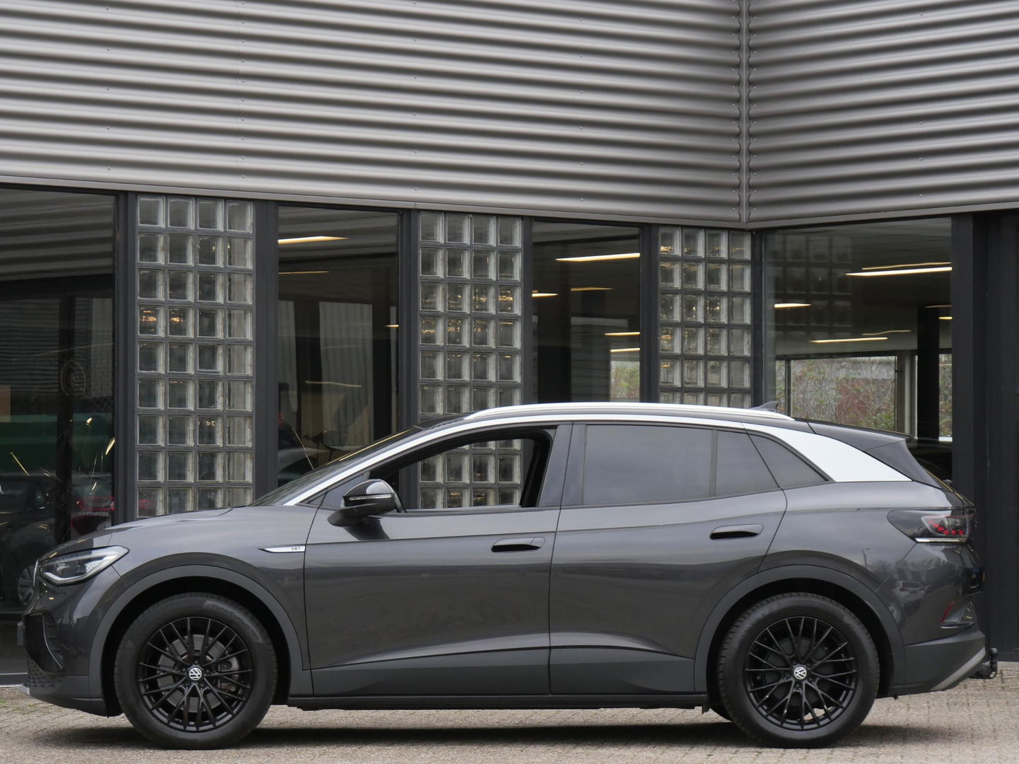 Volkswagen ID.4 1ST MAX 77kWh/ PANORAMADAK/ 360°CAMERA/ ELEKT. KLEP/ WEGKL. TREKHAAK/