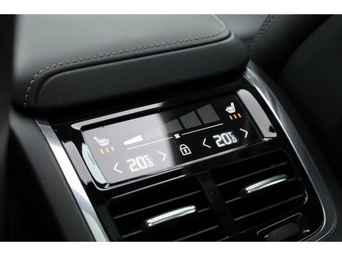 Volvo V60 Cross Country 2.0 B5 AWD Pro | Full Option | Pano | Massage | B&W audio | Ventilatie | HUD | Trekhaak