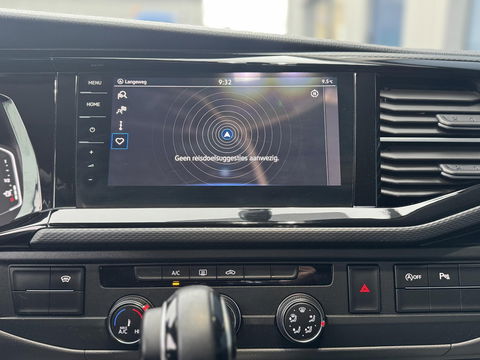 Volkswagen Transporter 2.0 TDI L2H1 30 DC DUBBEL CABINE / VIRTUAL COCKPIT / AUTOMAAT / CARPLAY / BULLI