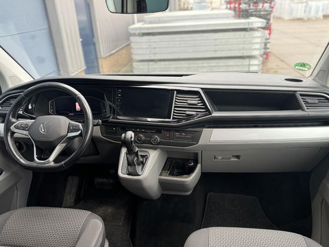 Volkswagen Transporter 2.0 TDI L2H1 30 DC DUBBEL CABINE / VIRTUAL COCKPIT / AUTOMAAT / CARPLAY / BULLI