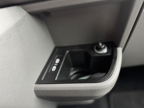 Volkswagen Transporter 2.0 TDI L2H1 30 DC DUBBEL CABINE / VIRTUAL COCKPIT / AUTOMAAT / CARPLAY / BULLI