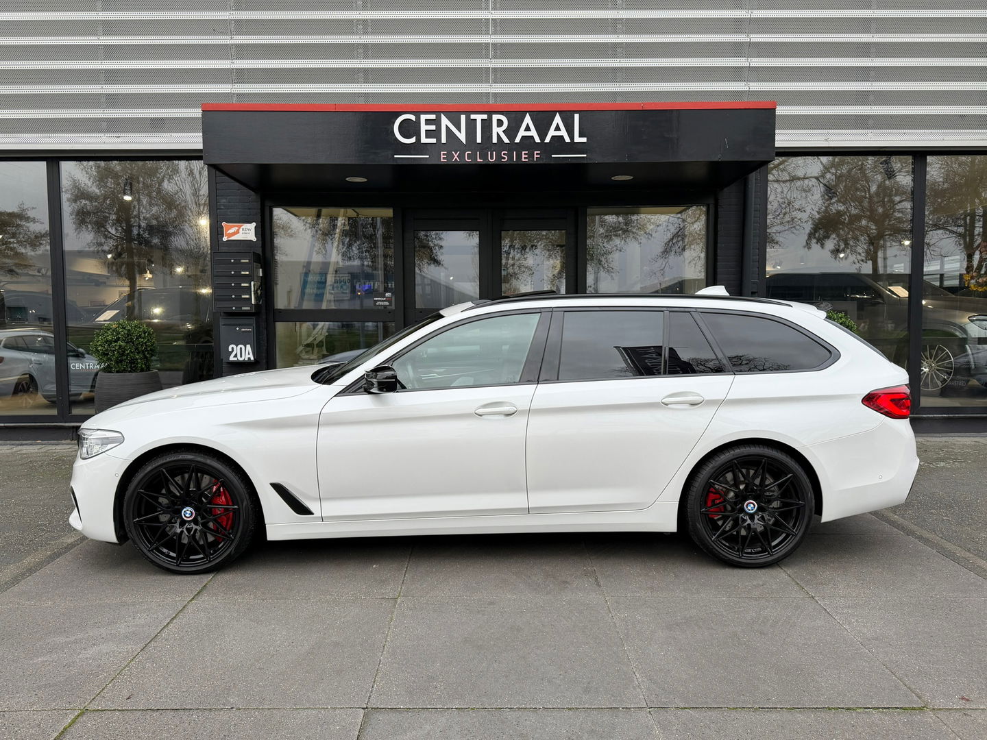 BMW 5 Serie Touring 540i xDrive High Exe M-Sport|Pano|Head-Up|ACC|Memory|360Camera|Keyless|Leder|Carplay