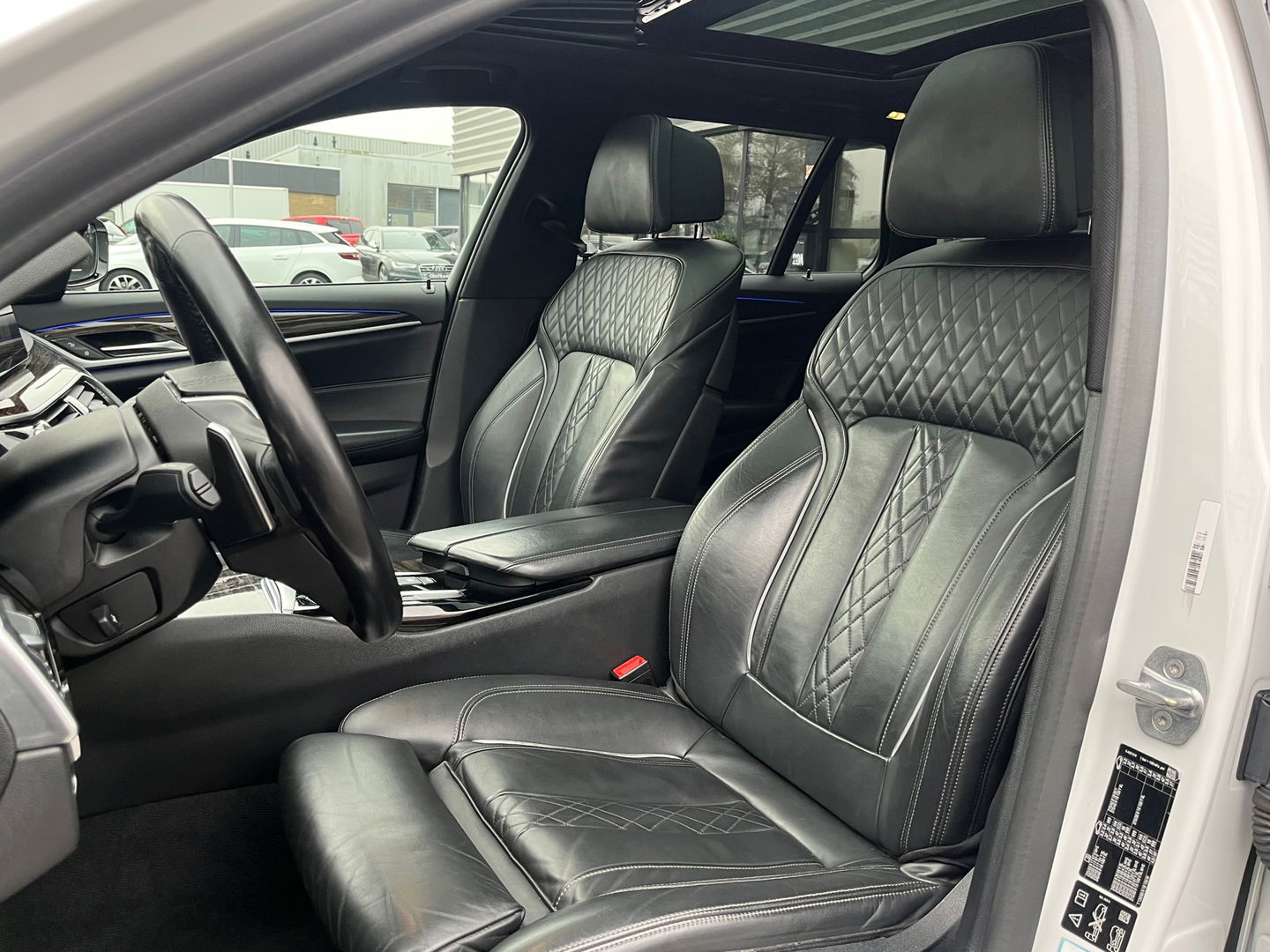 BMW 5 Serie Touring 540i xDrive High Exe M-Sport|Pano|Head-Up|ACC|Memory|360Camera|Keyless|Leder|Carplay