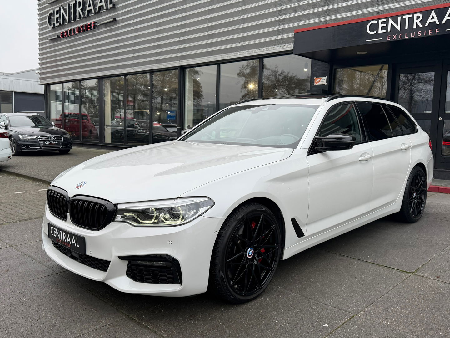BMW 5 Serie Touring 540i xDrive High Exe M-Sport|Pano|Head-Up|ACC|Memory|360Camera|Keyless|Leder|Carplay