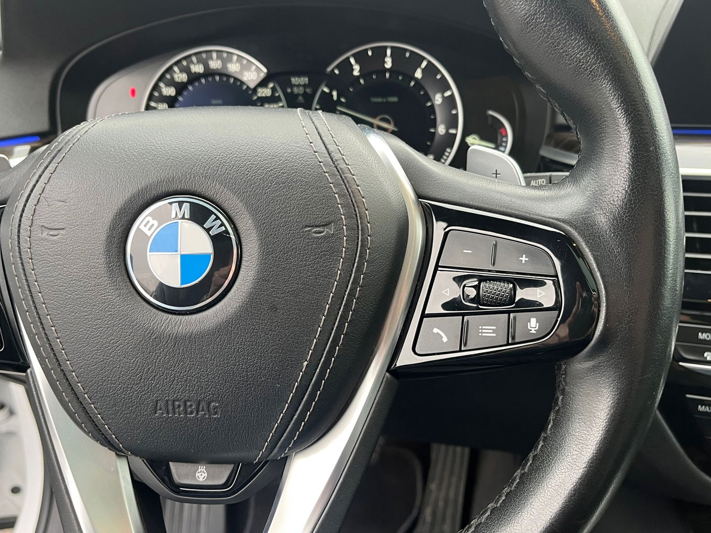 BMW 5 Serie Touring 540i xDrive High Exe M-Sport|Pano|Head-Up|ACC|Memory|360Camera|Keyless|Leder|Carplay
