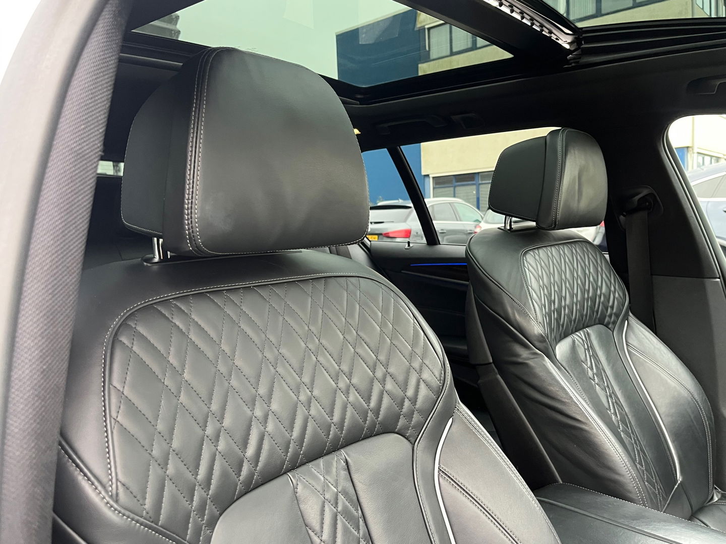 BMW 5 Serie Touring 540i xDrive High Exe M-Sport|Pano|Head-Up|ACC|Memory|360Camera|Keyless|Leder|Carplay