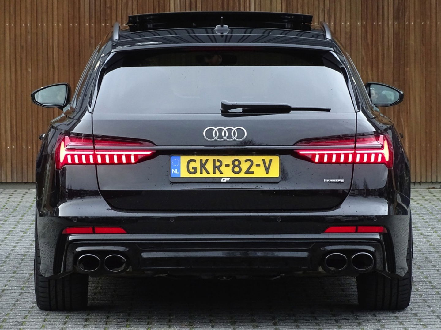 Audi A6 Avant 55 TFSI e 367PK Quattro / S6 Edition / Competition / LED