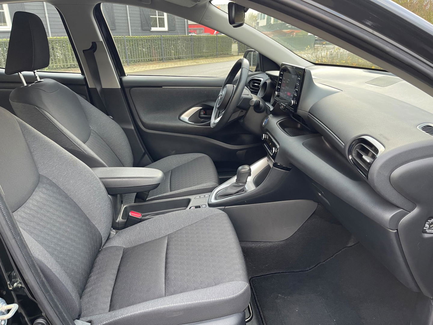 Toyota Yaris 1.5 Hybrid Team Deutschland |Airco ECC Navigatie Parkeercamera |