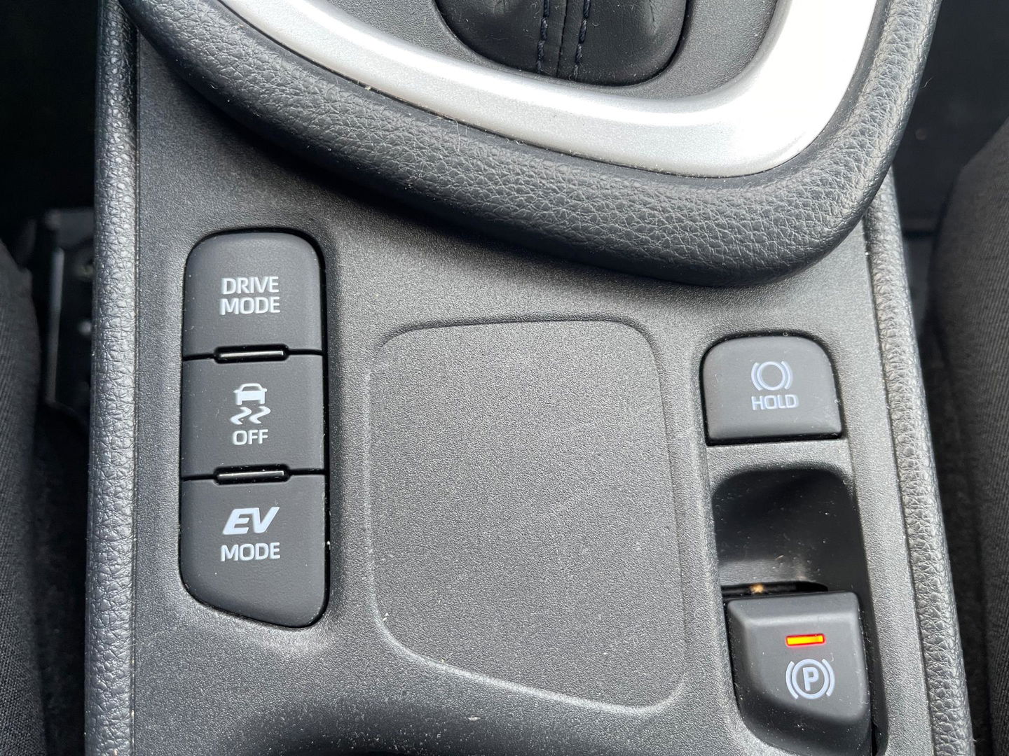 Toyota Yaris 1.5 Hybrid Team Deutschland |Airco ECC Navigatie Parkeercamera |