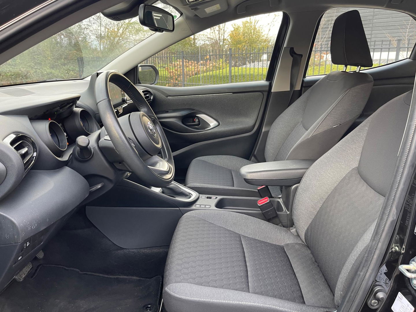 Toyota Yaris 1.5 Hybrid Team Deutschland |Airco ECC Navigatie Parkeercamera |