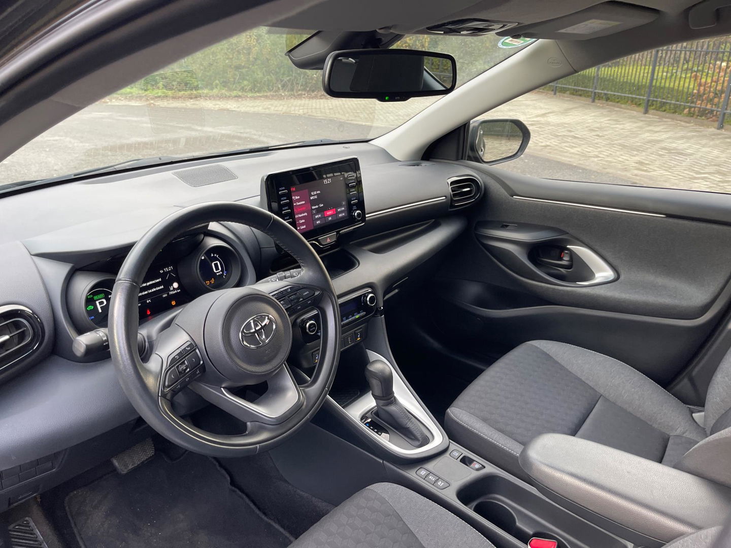 Toyota Yaris 1.5 Hybrid Team Deutschland |Airco ECC Navigatie Parkeercamera |