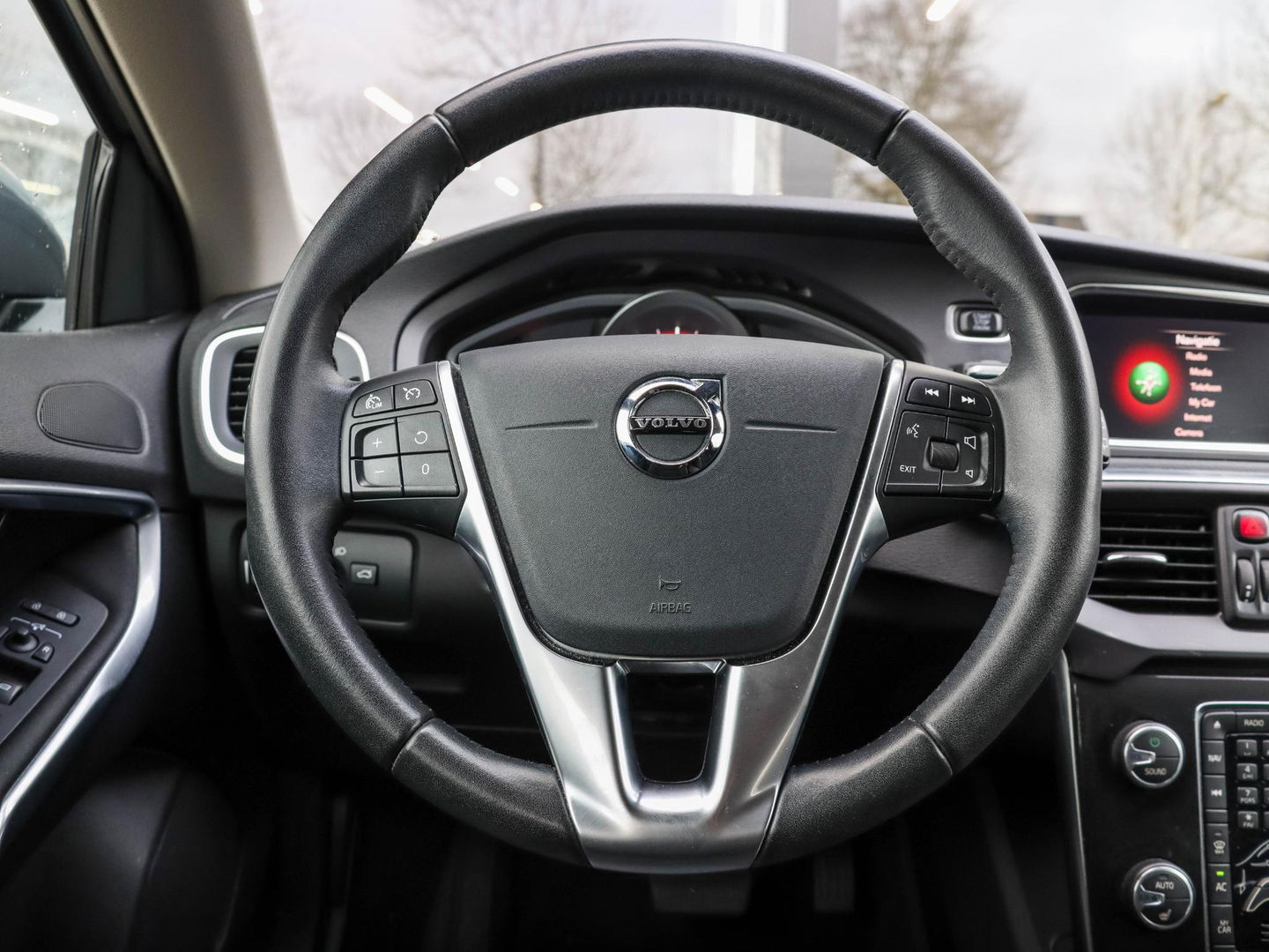 Volvo V40 1.5 T2 Polar+ Automaat | Navigatie | Stoelverwarming | LED