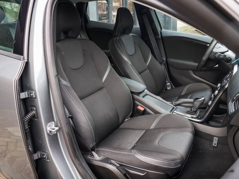 Volvo V40 1.5 T2 Polar+ Automaat | Navigatie | Stoelverwarming | LED