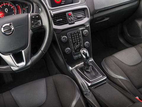 Volvo V40 1.5 T2 Polar+ Automaat | Navigatie | Stoelverwarming | LED