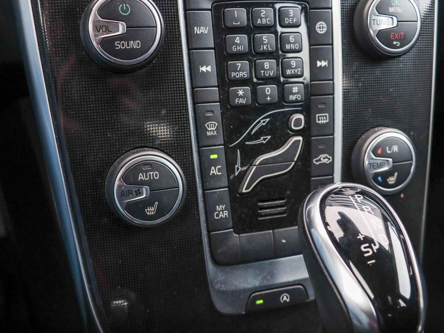 Volvo V40 1.5 T2 Polar+ Automaat | Navigatie | Stoelverwarming | LED