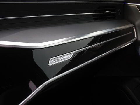 Audi A6 Avant 55 TFSI e 367PK Quattro / S6 Edition / Competition / LED