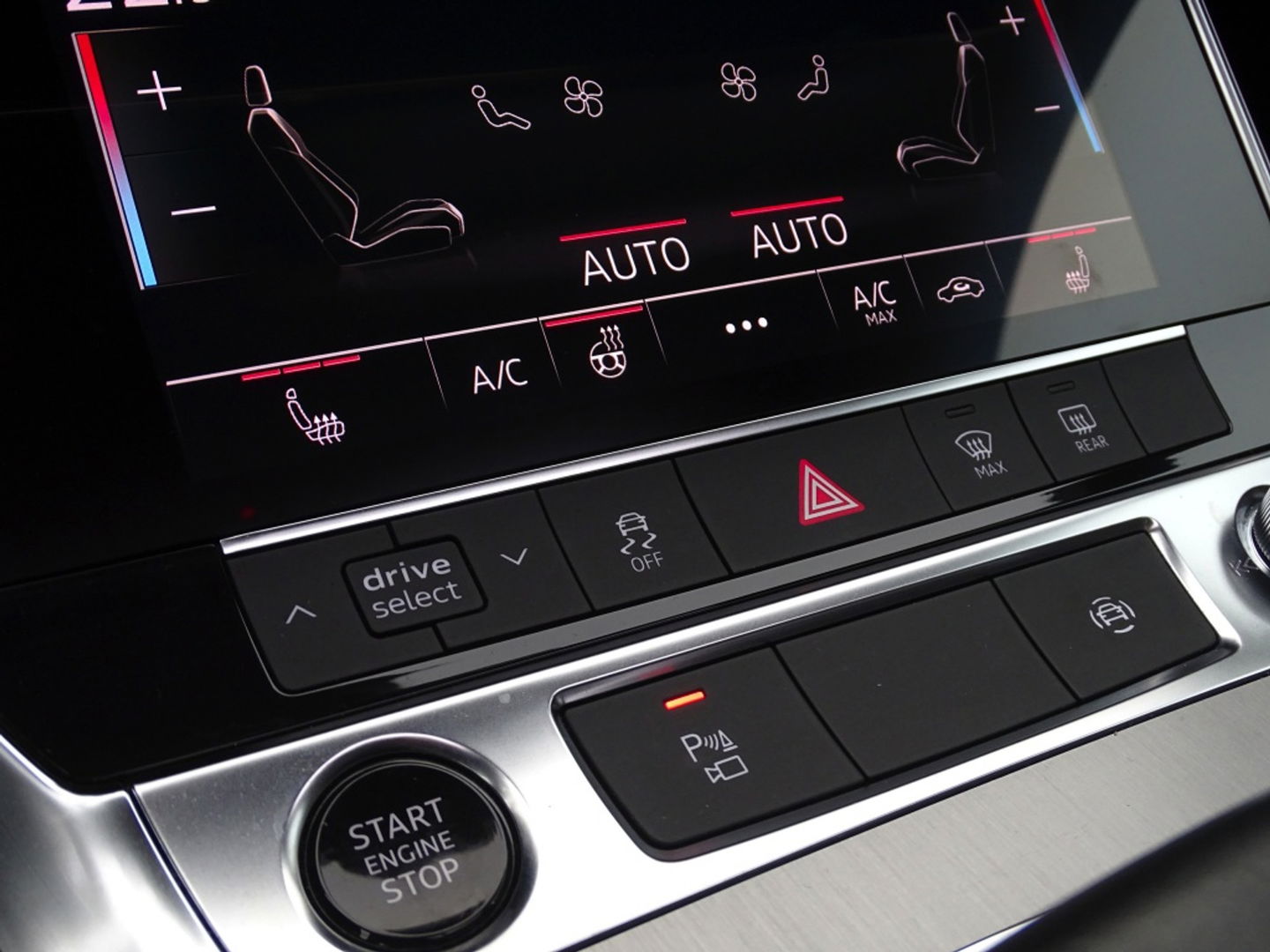 Audi A6 Avant 55 TFSI e 367PK Quattro / S6 Edition / Competition / LED