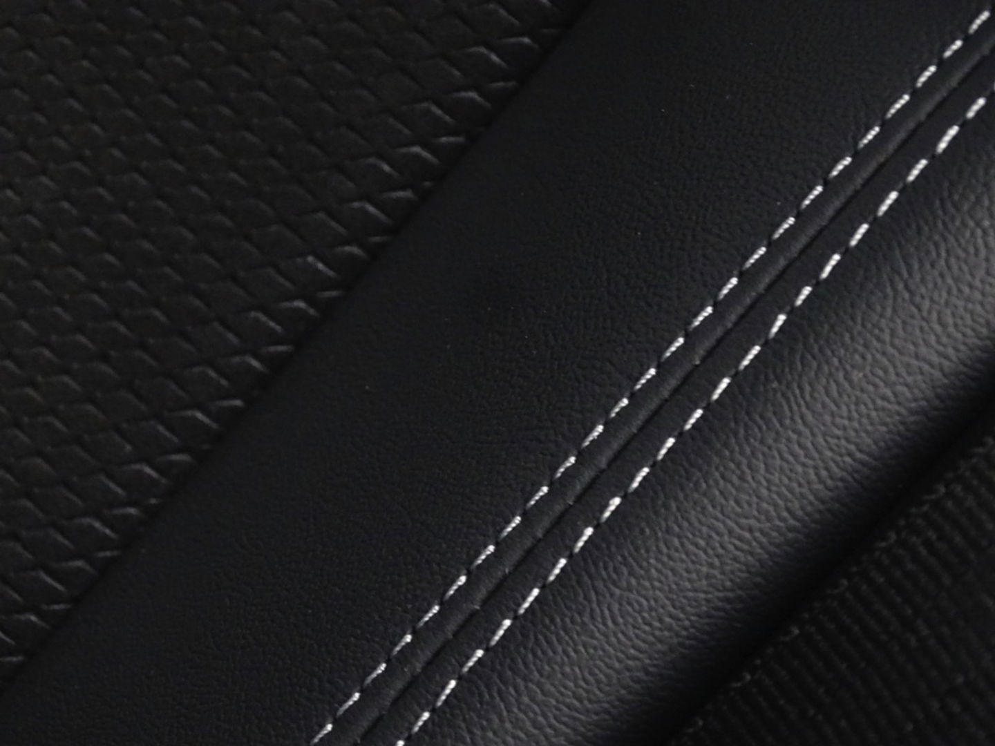 Audi A6 Avant 55 TFSI e 367PK Quattro / S6 Edition / Competition / LED