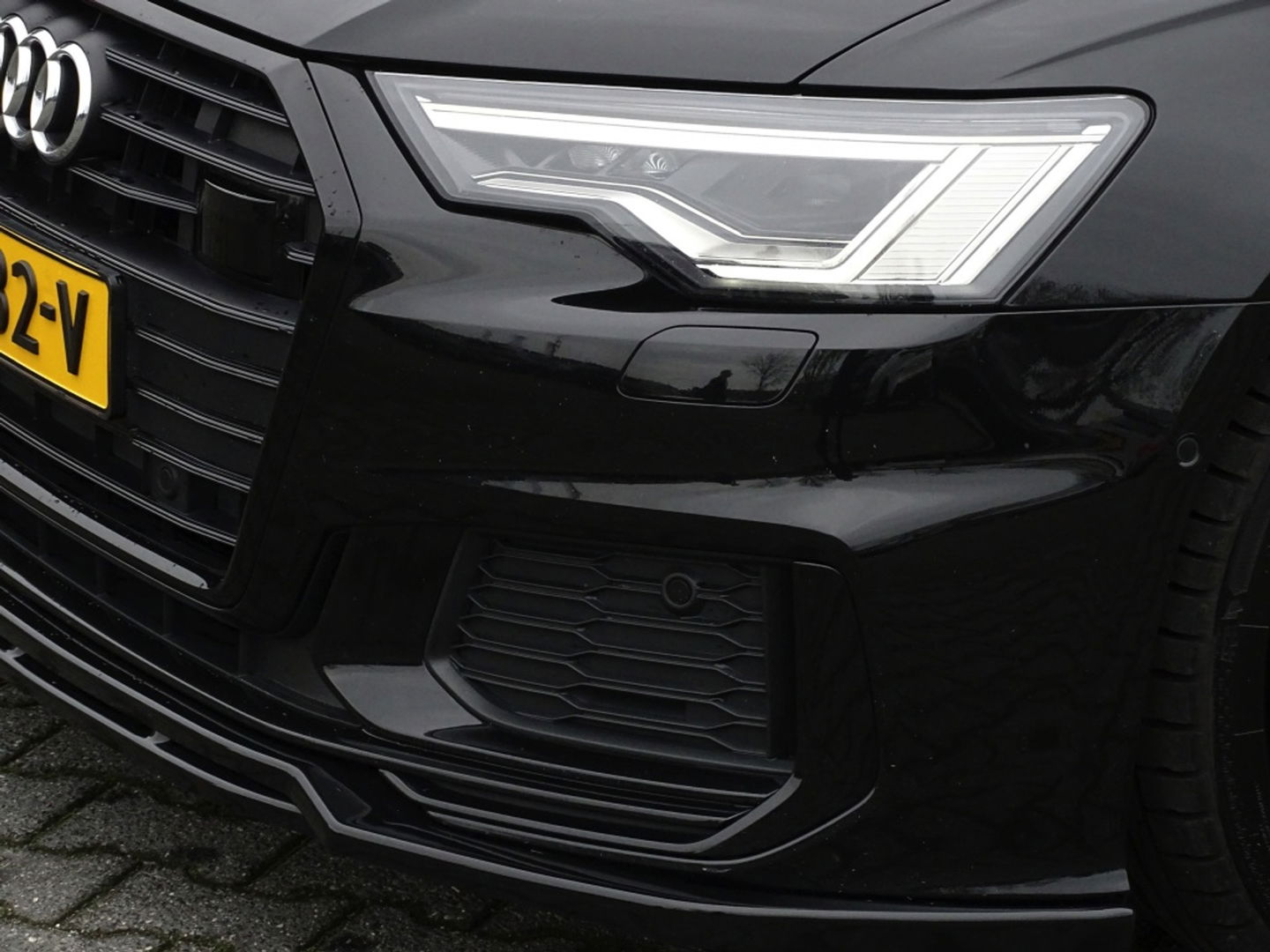 Audi A6 Avant 55 TFSI e 367PK Quattro / S6 Edition / Competition / LED