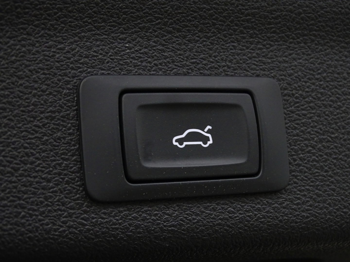 Audi A6 Avant 55 TFSI e 367PK Quattro / S6 Edition / Competition / LED