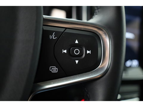 Volvo XC40 1.5 T4 Recharge Inscription Expression | Elek. Stoelen | Camera | Stoel + stuur verw. | Apple Carplay |