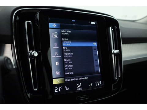 Volvo XC40 1.5 T4 Recharge Inscription Expression | Elek. Stoelen | Camera | Stoel + stuur verw. | Apple Carplay |