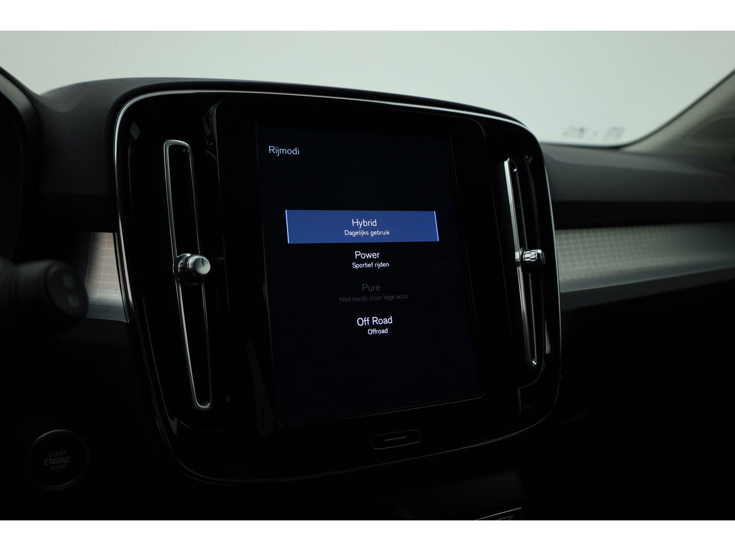 Volvo XC40 1.5 T4 Recharge Inscription Expression | Elek. Stoelen | Camera | Stoel + stuur verw. | Apple Carplay |