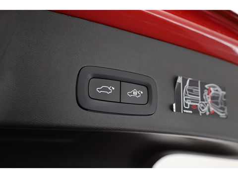 Volvo XC40 1.5 T4 Recharge Inscription Expression | Elek. Stoelen | Camera | Stoel + stuur verw. | Apple Carplay |