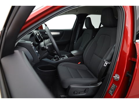 Volvo XC40 1.5 T4 Recharge Inscription Expression | Elek. Stoelen | Camera | Stoel + stuur verw. | Apple Carplay |