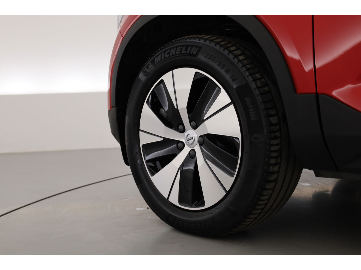 Volvo XC40 1.5 T4 Recharge Inscription Expression | Elek. Stoelen | Camera | Stoel + stuur verw. | Apple Carplay |