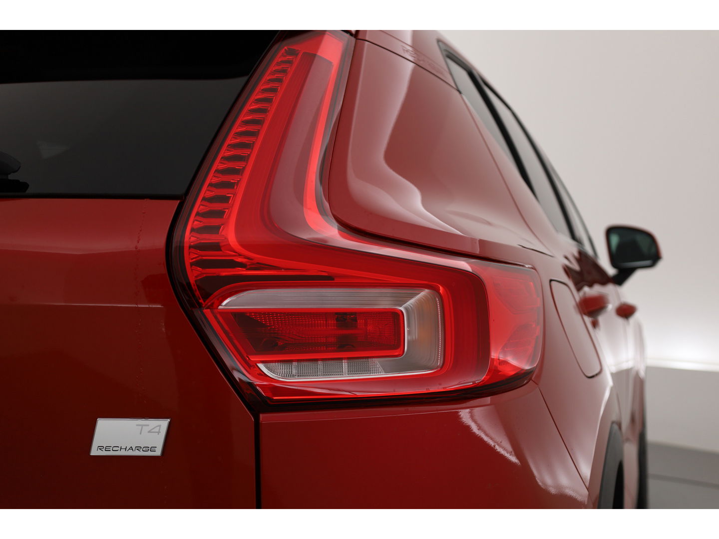 Volvo XC40 1.5 T4 Recharge Inscription Expression | Elek. Stoelen | Camera | Stoel + stuur verw. | Apple Carplay |