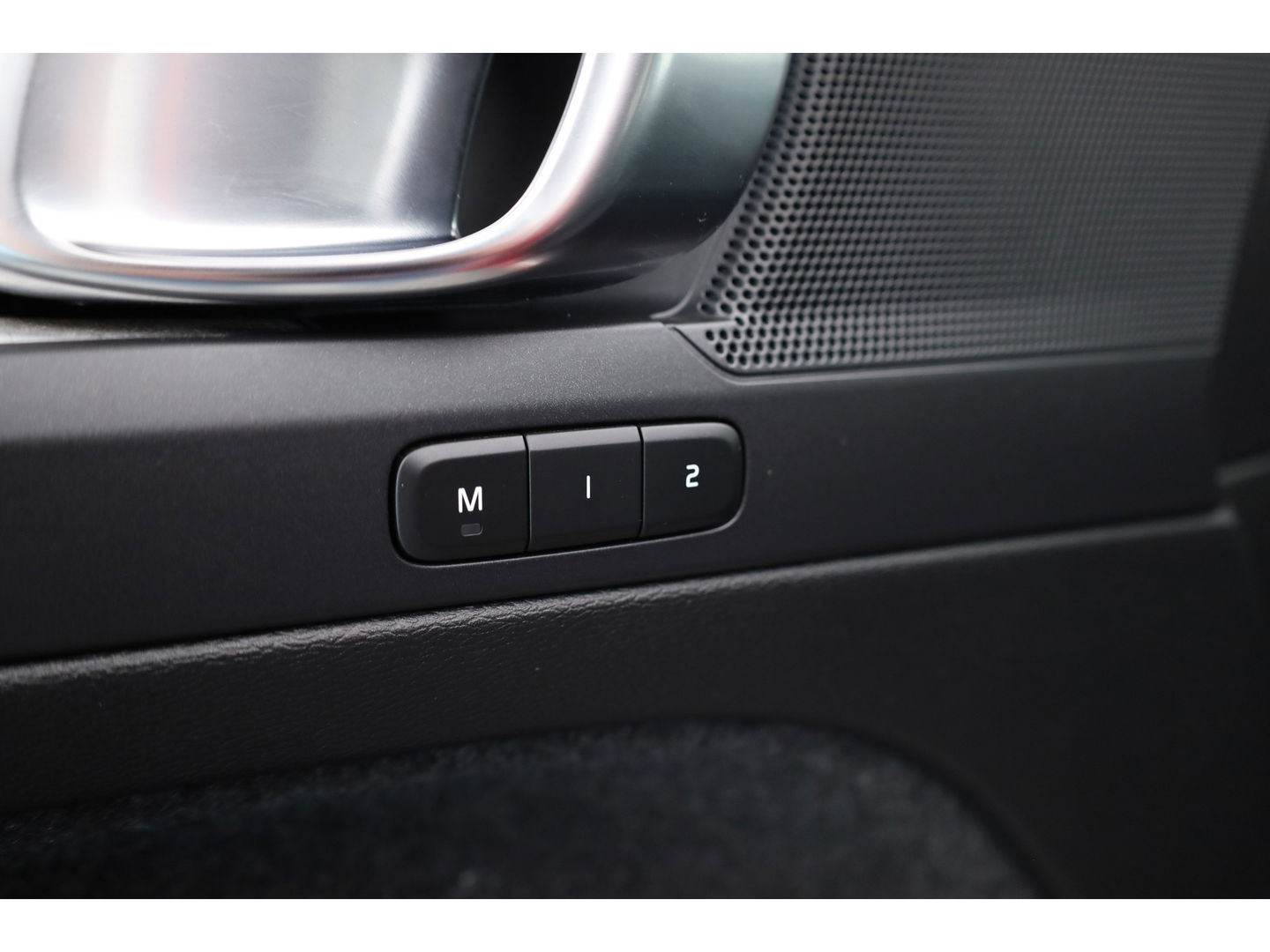 Volvo XC40 1.5 T4 Recharge Inscription Expression | Elek. Stoelen | Camera | Stoel + stuur verw. | Apple Carplay |