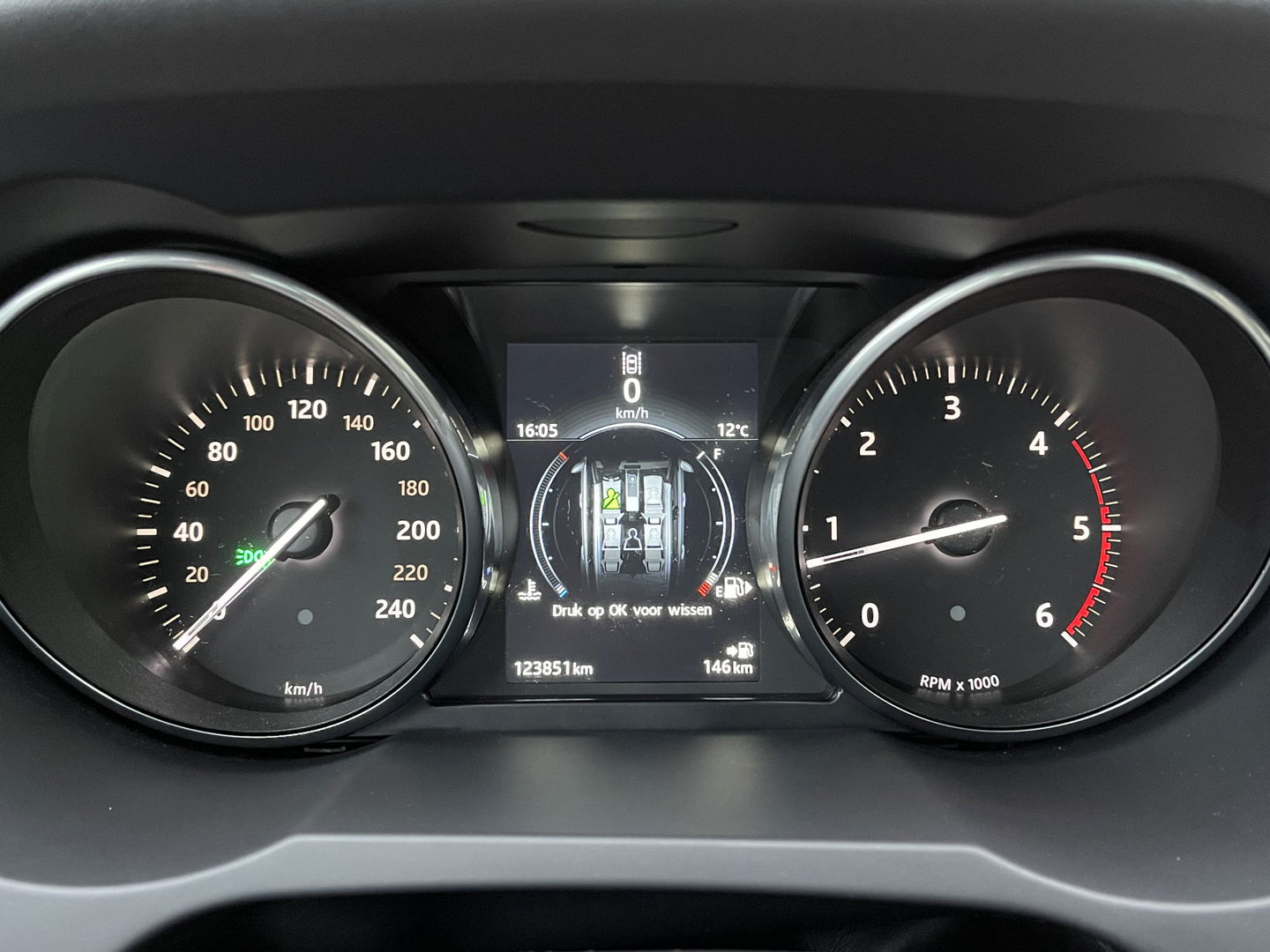 Land Rover Range Rover Evoque 2.0 eD4 SE Dynamic | Panoramadak | Cruise Control | Airconditioning | Stuurwielverwarming | Bluetooth | Stop&GO |