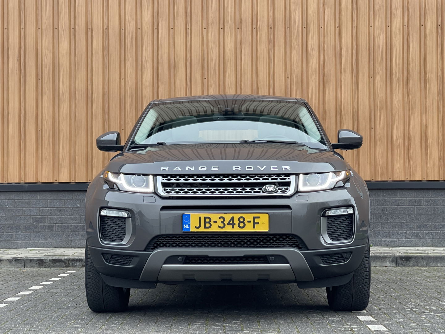 Land Rover Range Rover Evoque 2.0 eD4 SE Dynamic | Panoramadak | Cruise Control | Airconditioning | Stuurwielverwarming | Bluetooth | Stop&GO |