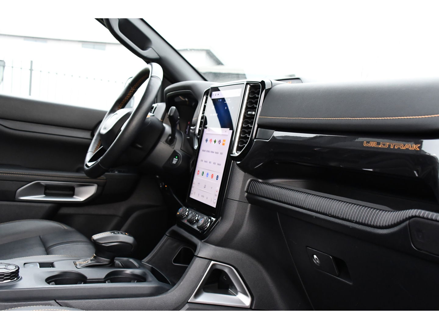 Ford Ranger 2.0 Super Cab EcoBlue Wildtrak Adaptieve Cruise, 360 Camera, Carplay, 3500kg Trekhaak, LEDER, LED, 204pk, Automaat, Uniek!