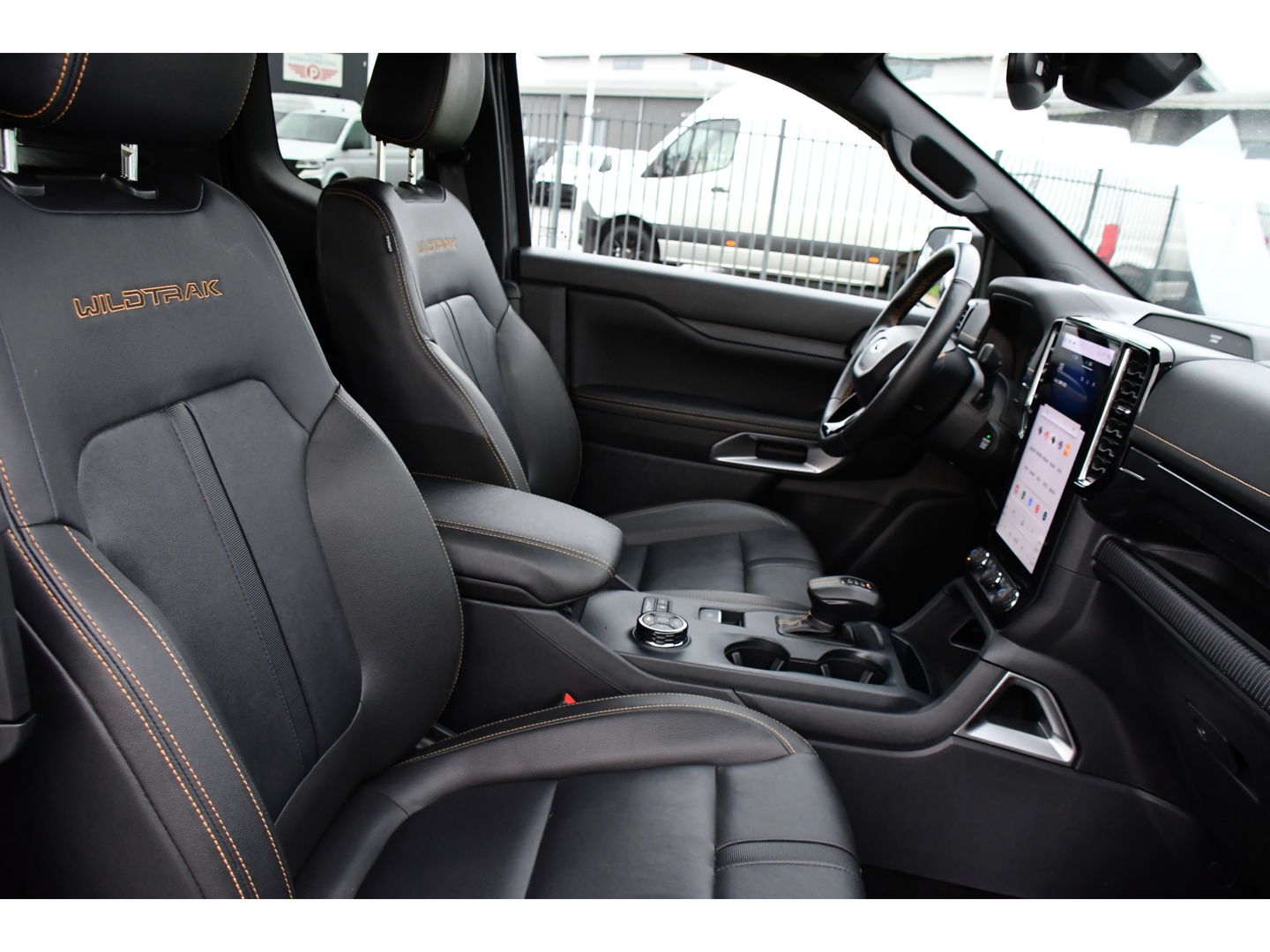 Ford Ranger 2.0 Super Cab EcoBlue Wildtrak Adaptieve Cruise, 360 Camera, Carplay, 3500kg Trekhaak, LEDER, LED, 204pk, Automaat, Uniek!